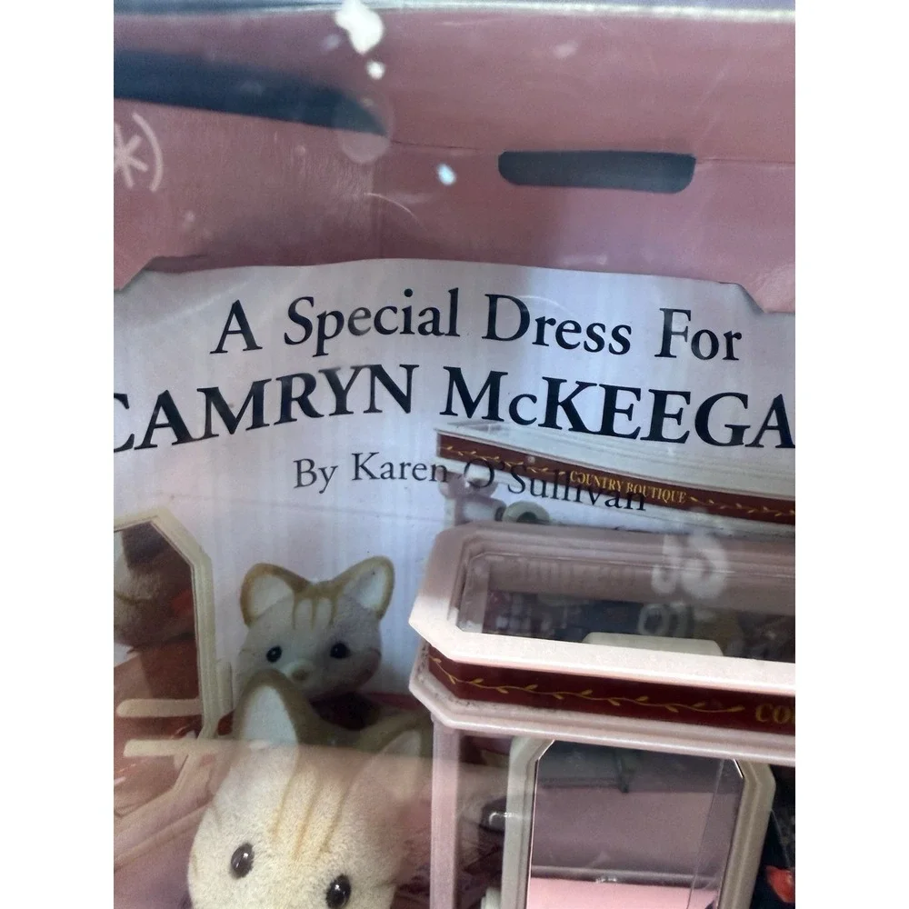 Vintage Calico Critters CC1963 A Special Dress For Camryn McKee an NIB Tabby Cat